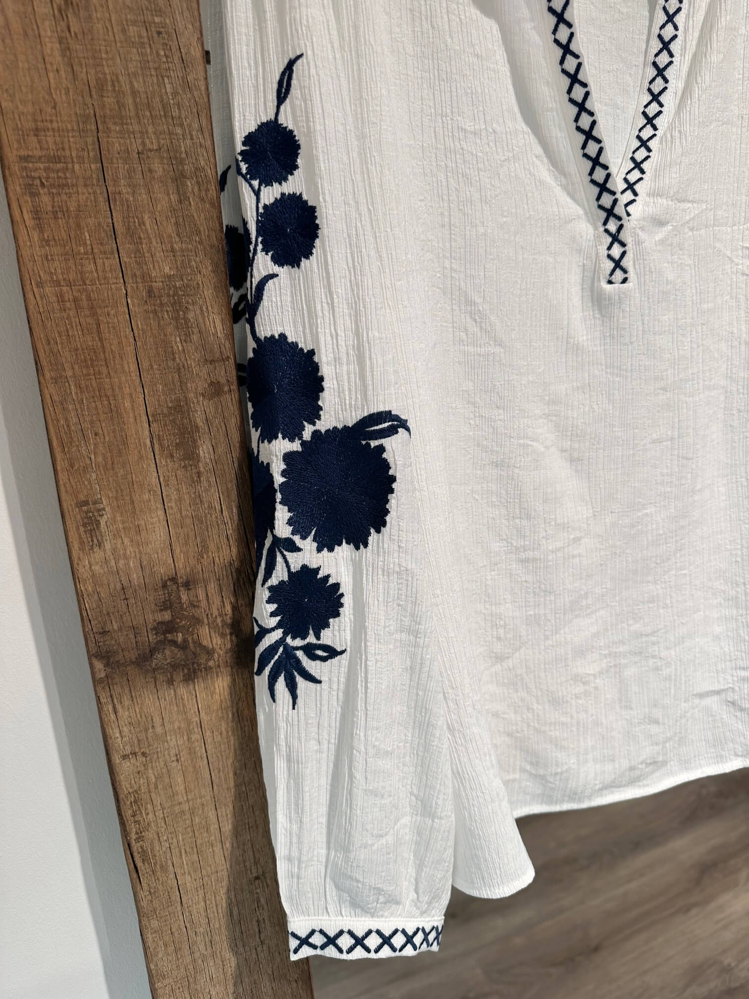 A taste of Fleurie skjortebluse m. broderi - hvid