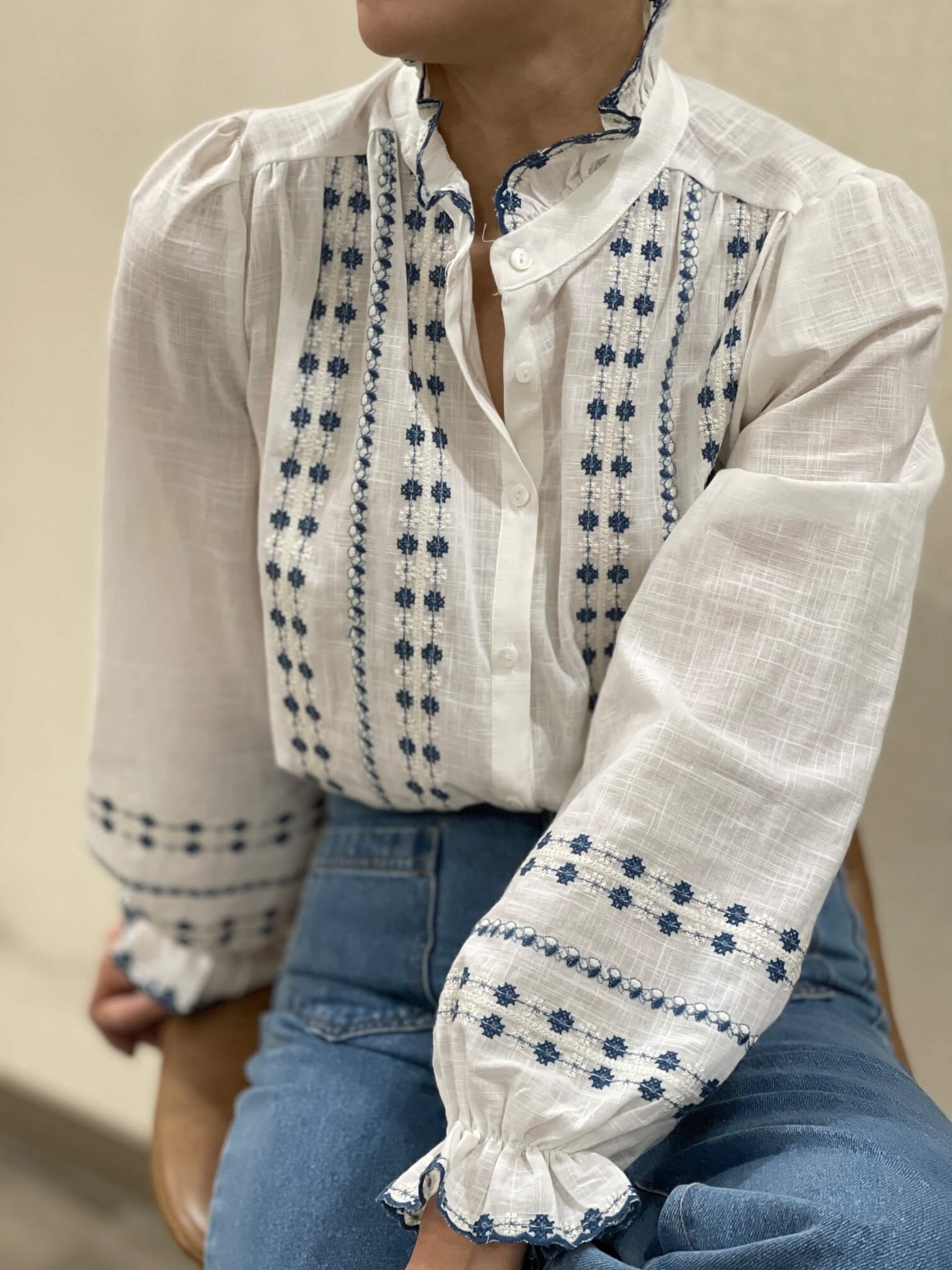 A taste of Fleurie skjorte m. broderi - off-white