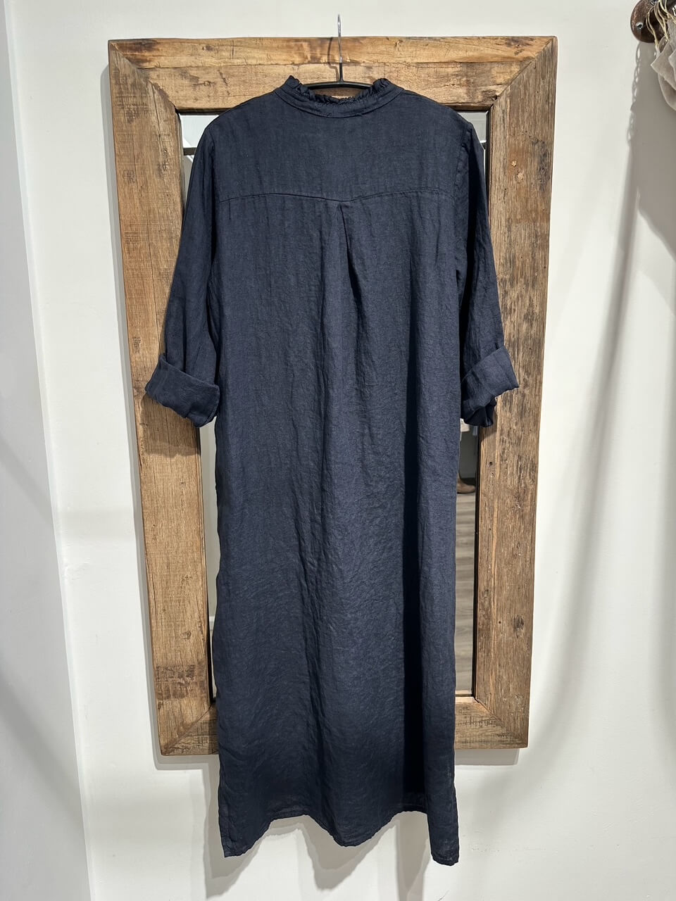 Delux Skagen lang hørkjole m. flæse - navy