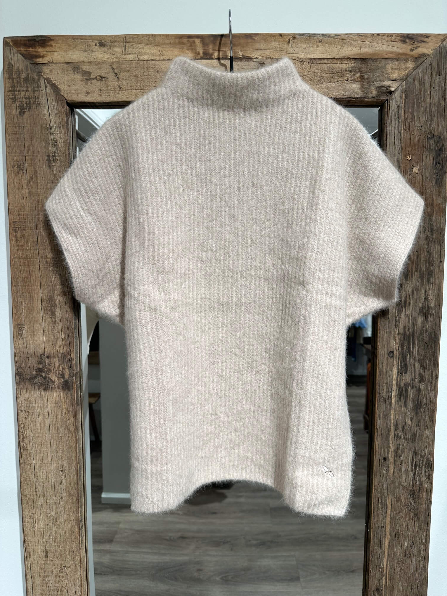 Butterfly CPH cashmere & raccoon kortærmet strik - lys beige