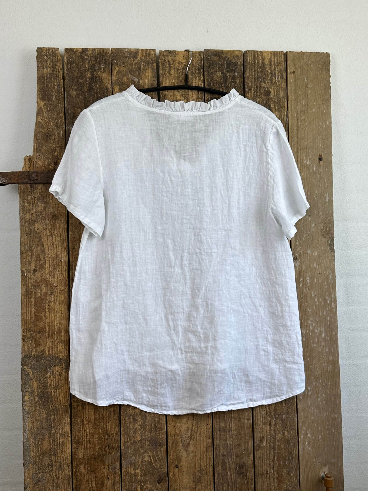 Delux Skagen kortærmet hørbluse m. flæse - hvid