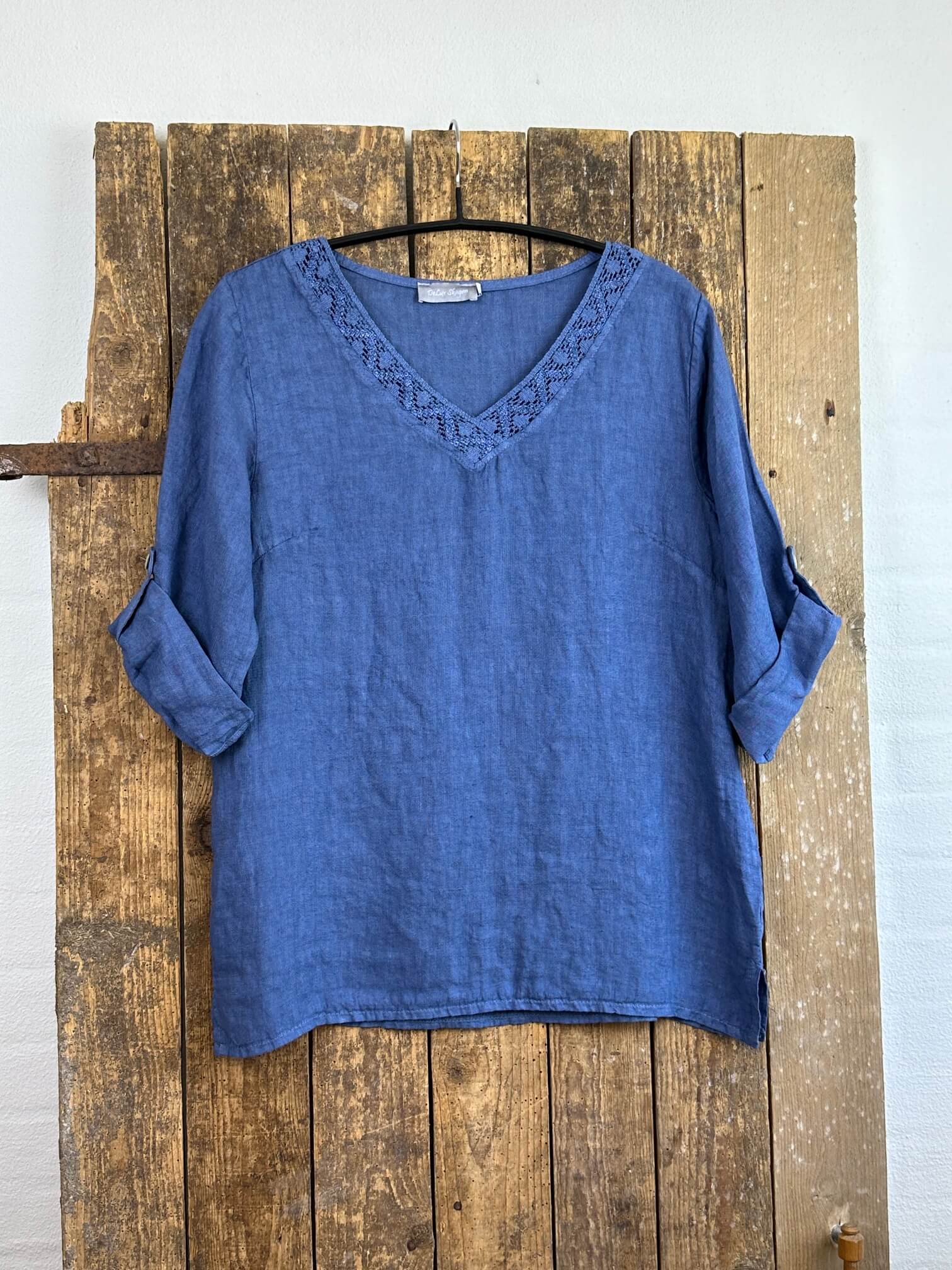 Delux Skagen hørskjorte m. blondekant - jeansblå
