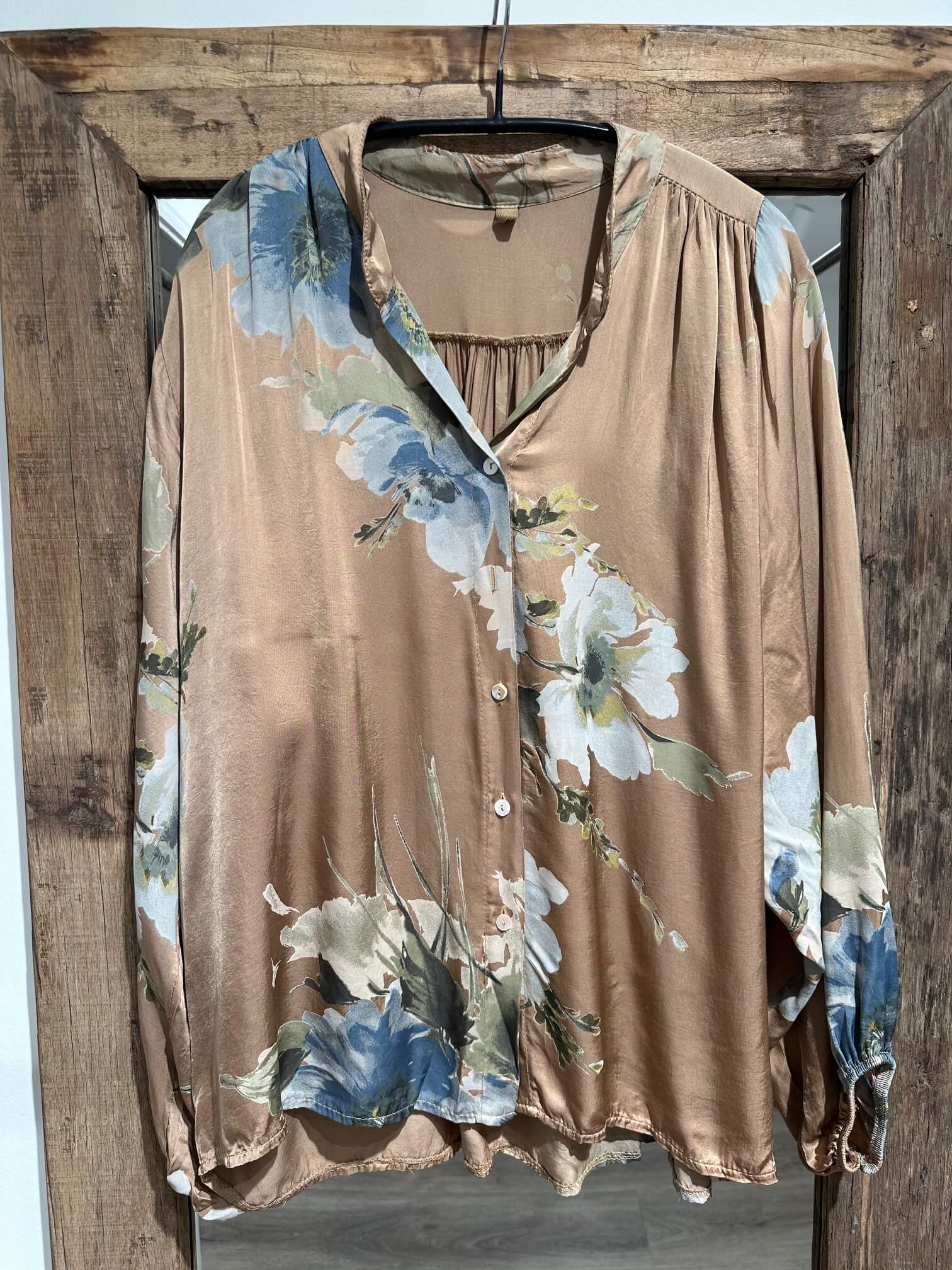 Delux Skagen floral skjorte - caramel