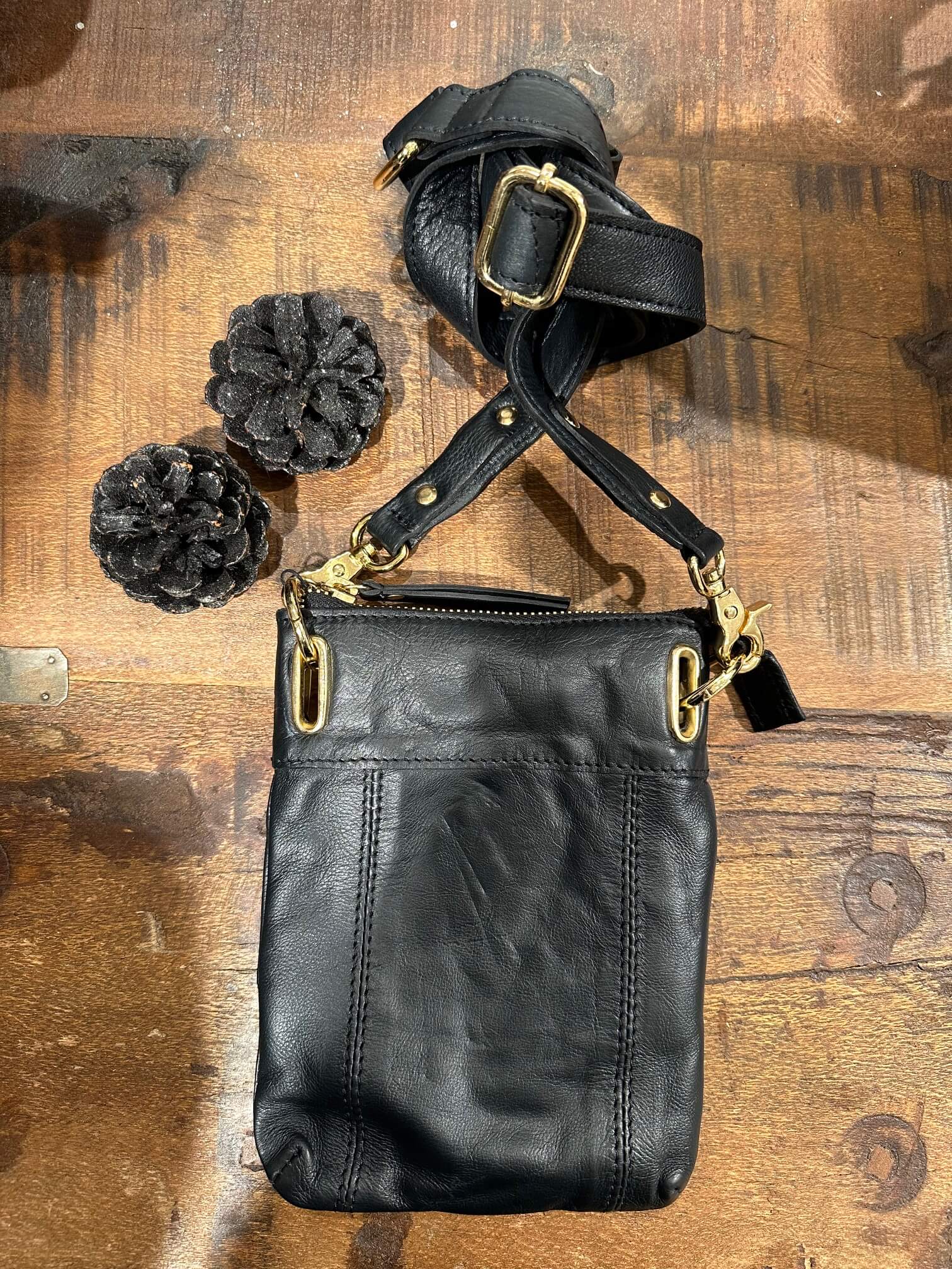 Re:Designed Homai Small skindtaske - sort