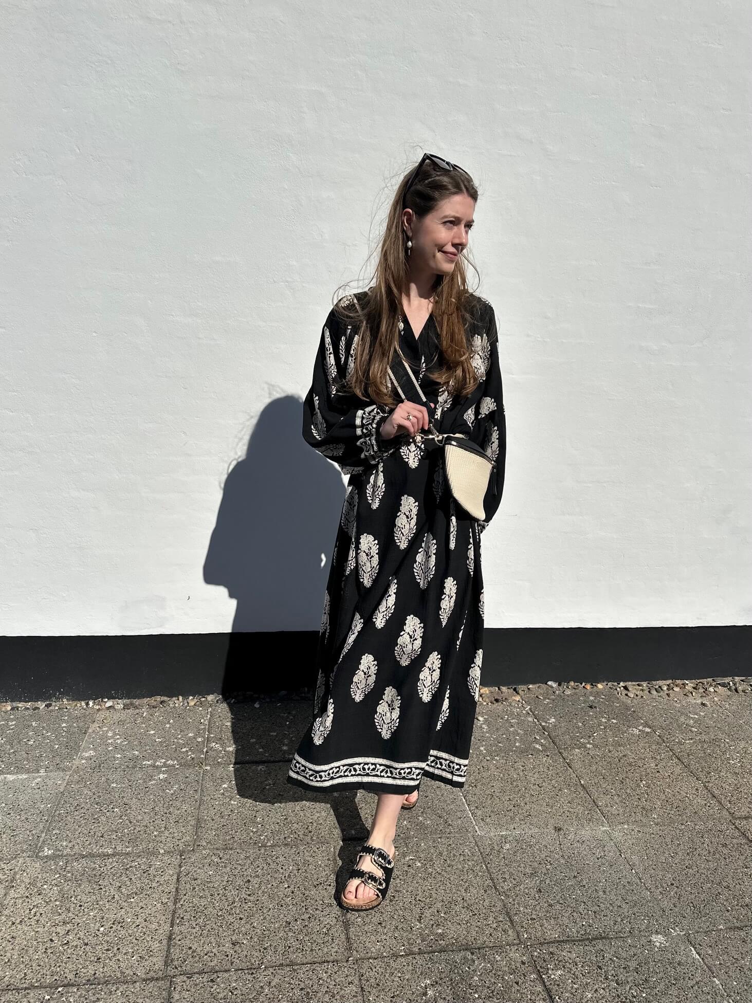 A taste of Fleurie Sofia kjole - sort