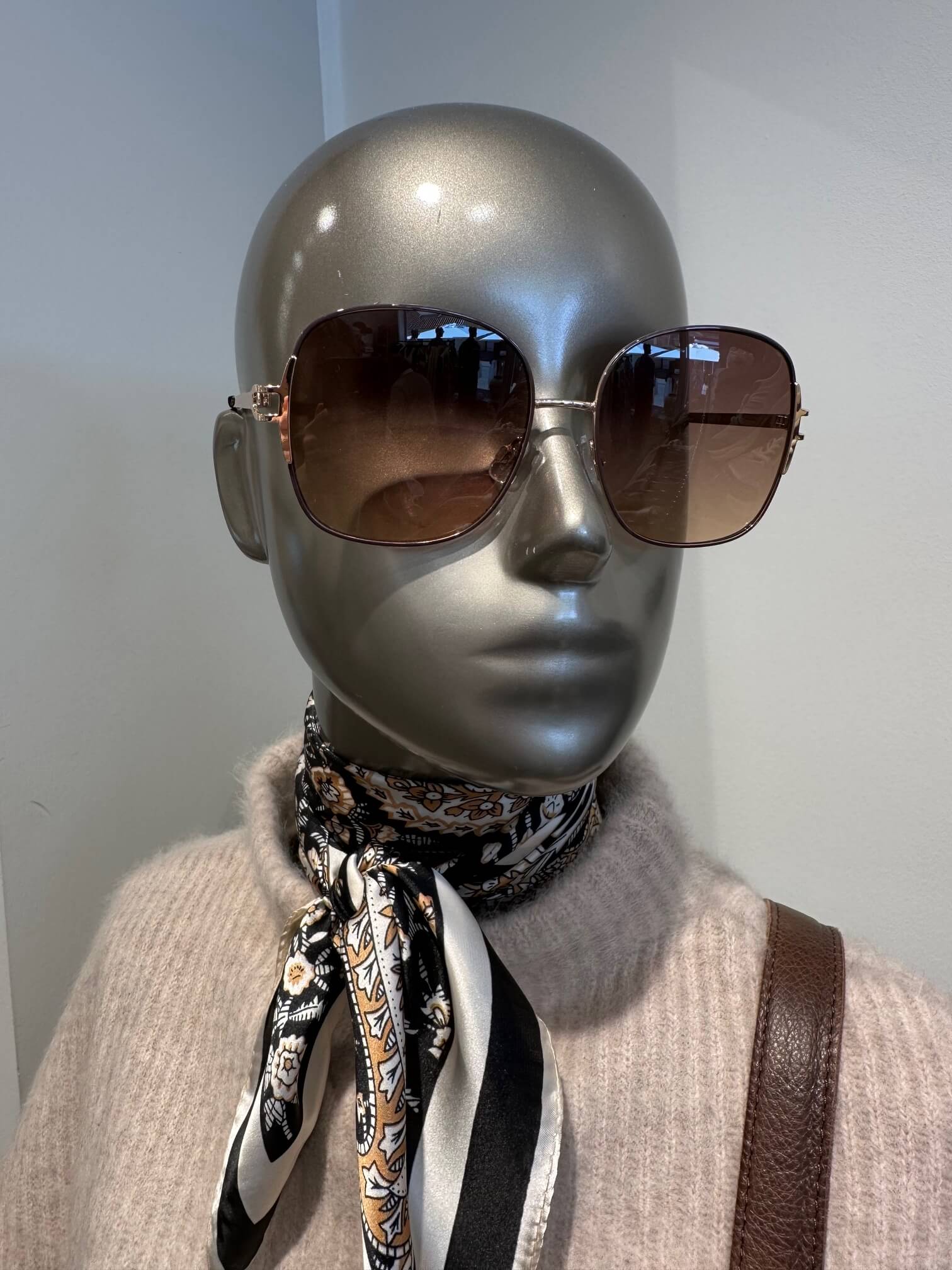 A taste of Fleurie solbrille 1