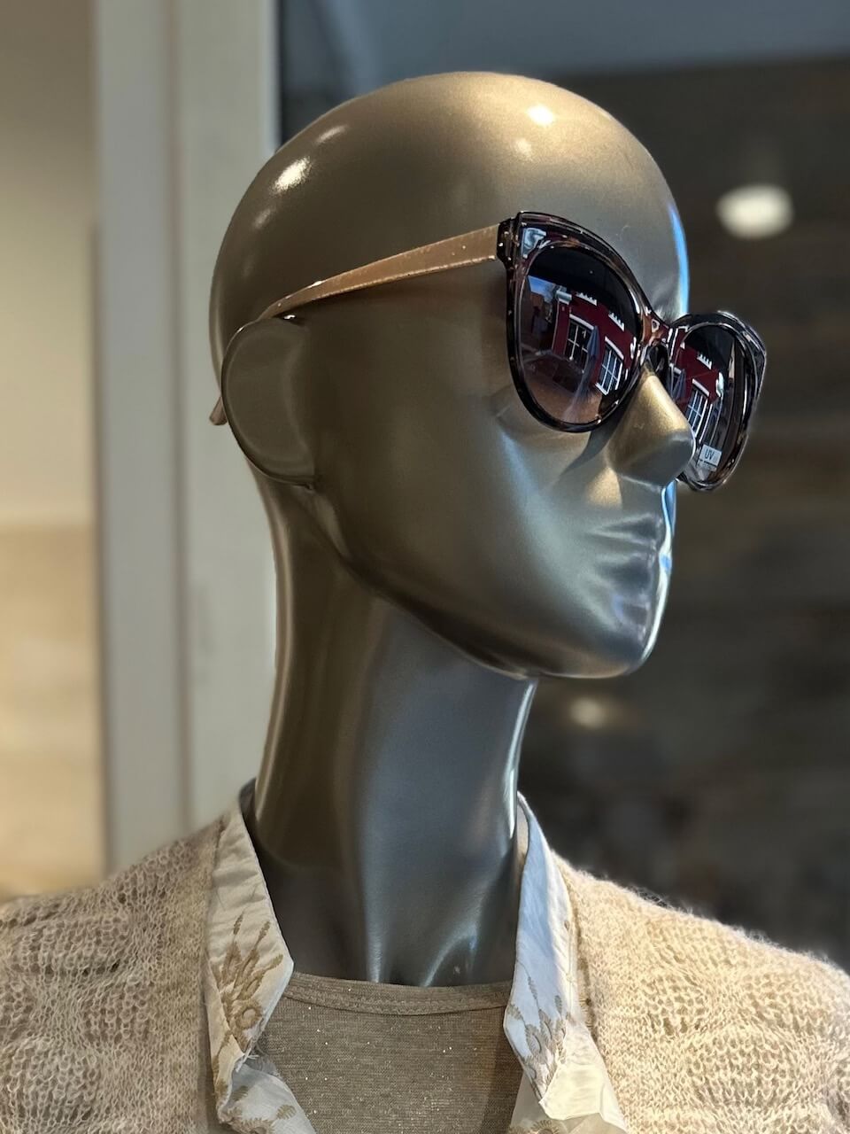 A taste of Fleurie solbrille 2