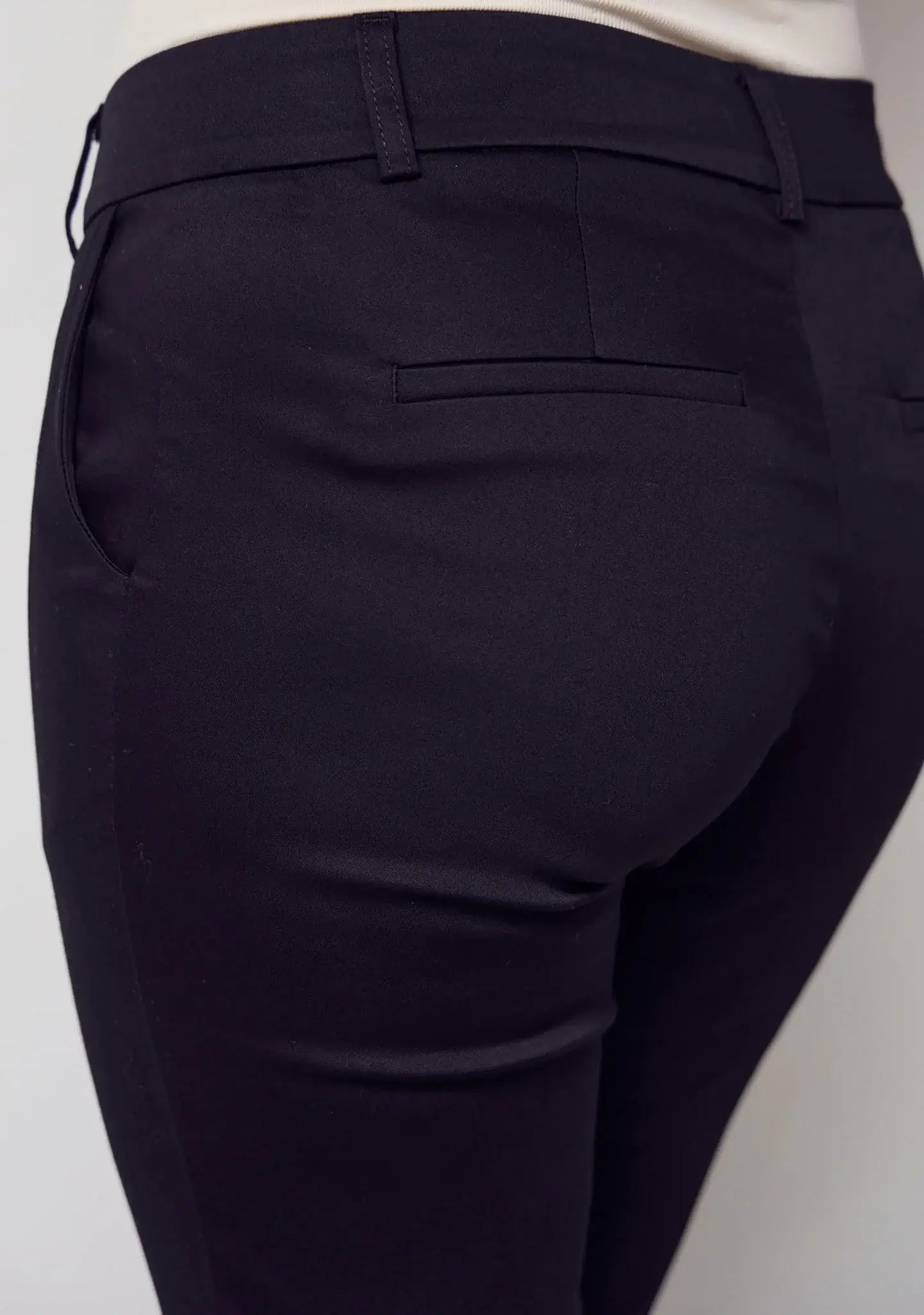 Isay chino bukser (ankel)- sort