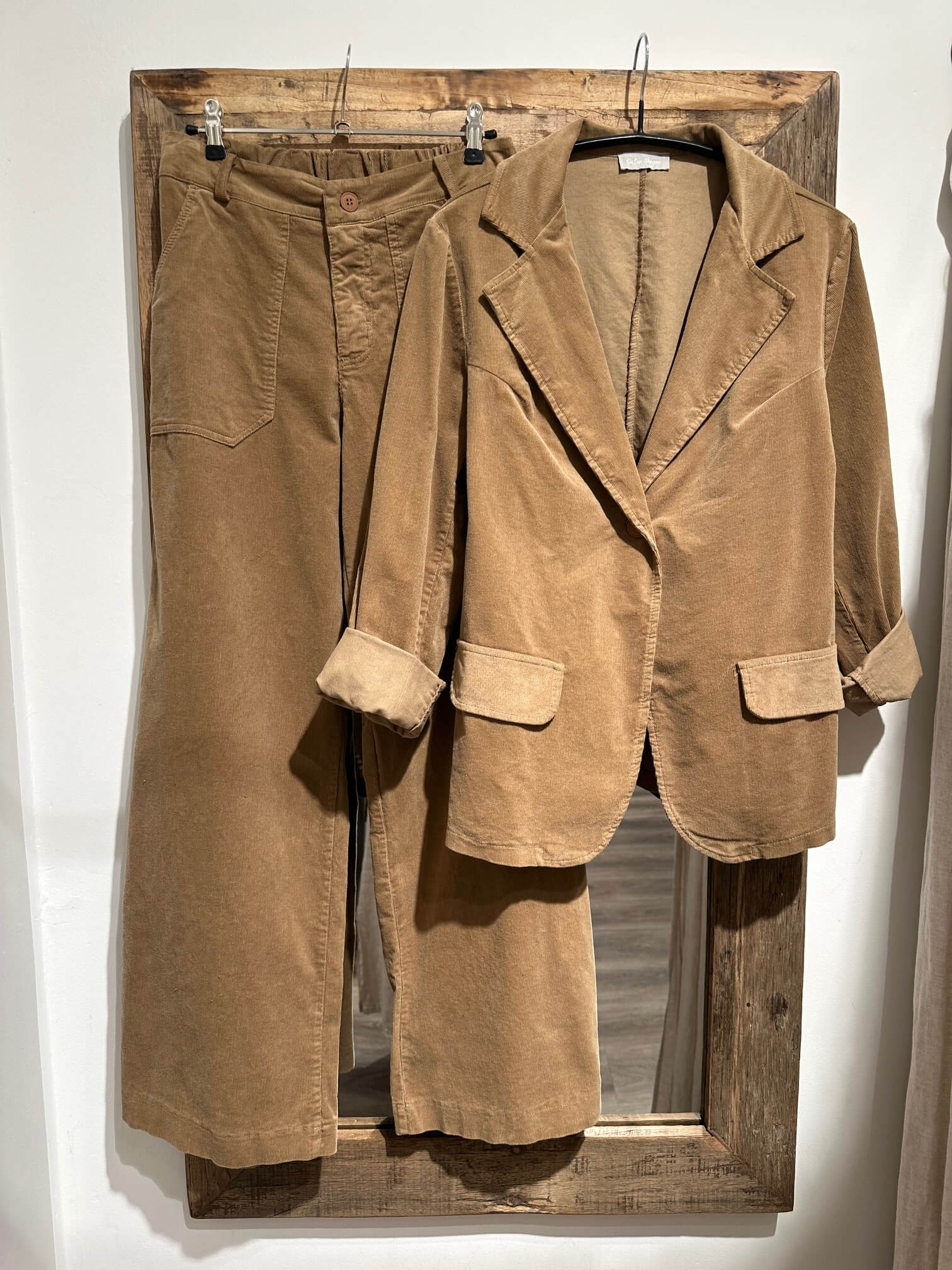 Delux Skagen fløjlsblazer - caramel