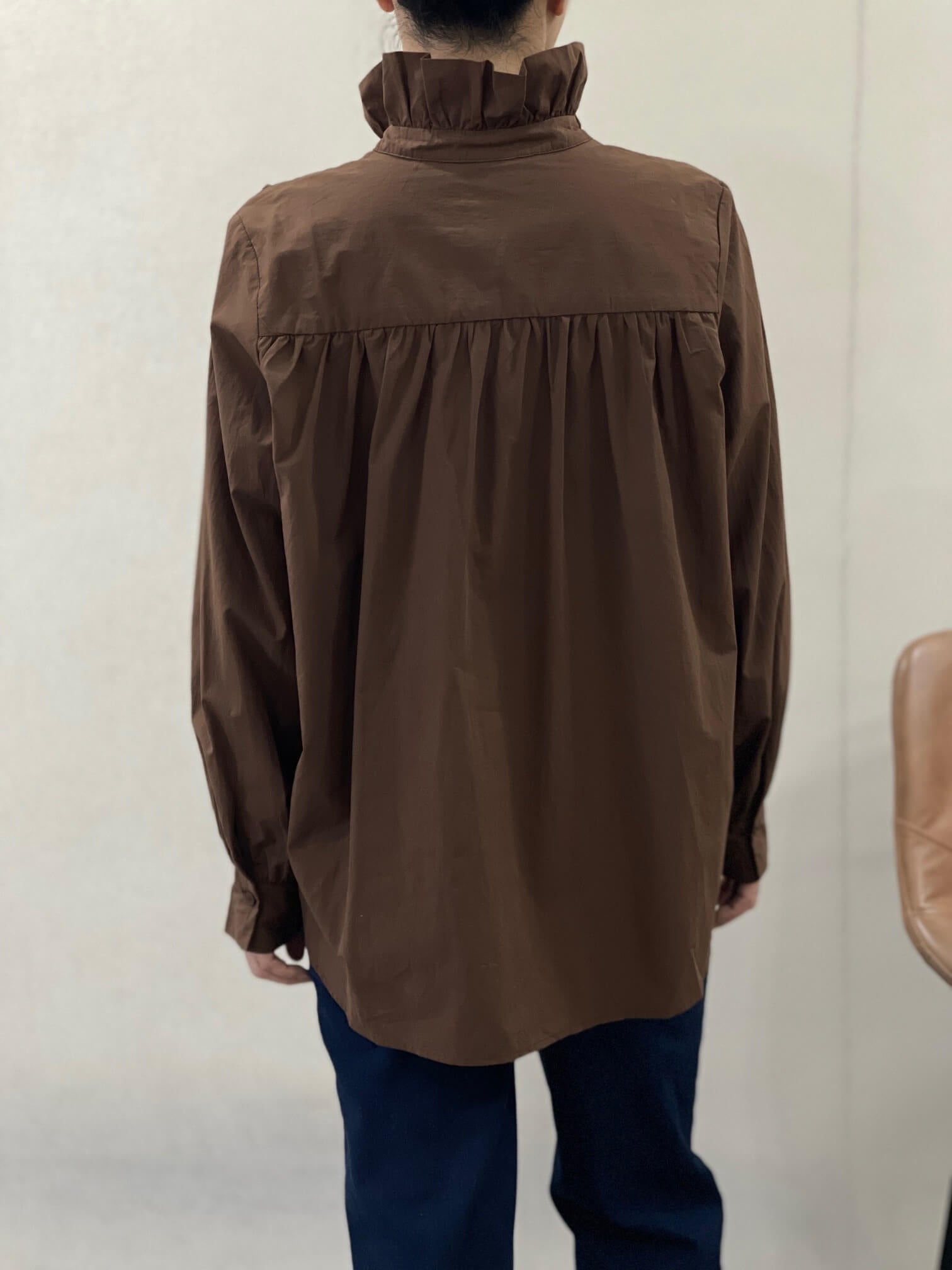 A taste of Fleurie skjorte m. flæsekrave - coffee