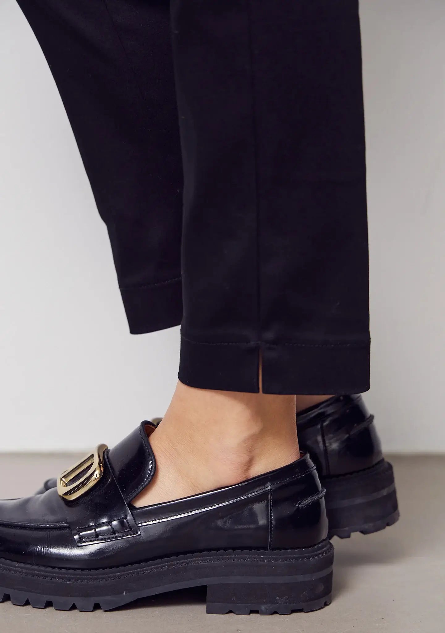 Isay chino bukser (ankel)- sort